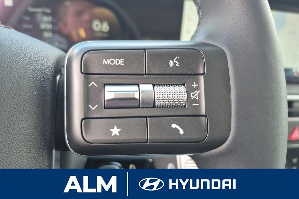 New 2026 Black HYUNDAI Limited image 29