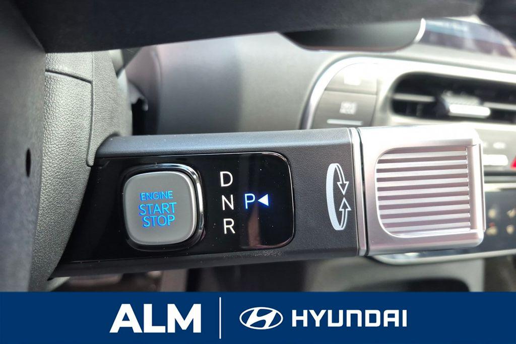 New 2026 Black HYUNDAI Limited image 32