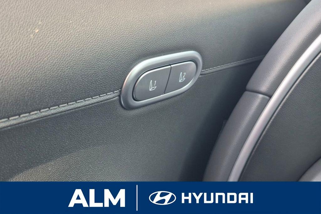 New 2026 Black HYUNDAI Limited image 34
