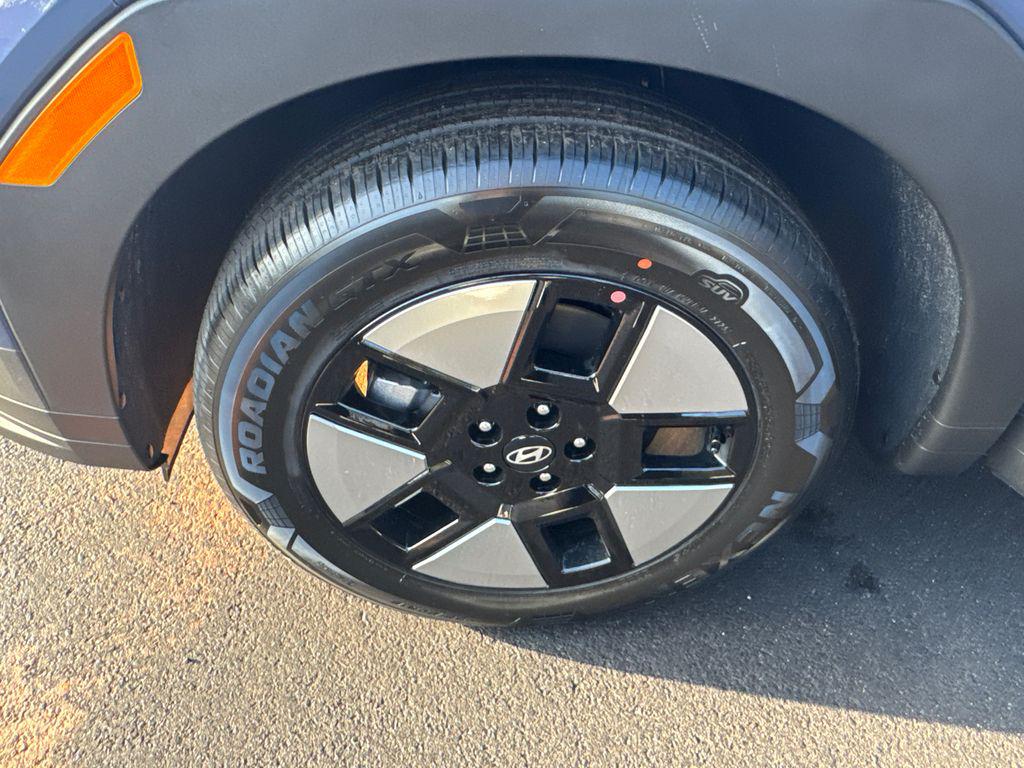 New 2026 Blue HYUNDAI SEL image 21