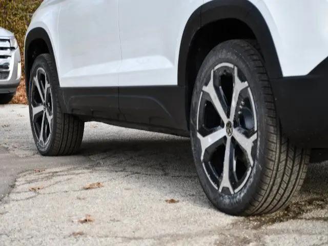 2026 Volkswagen Taos SEL