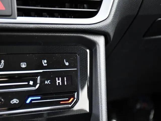2026 Volkswagen Taos SEL