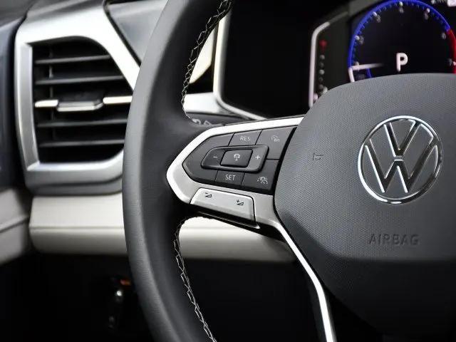 2026 Volkswagen Taos SEL