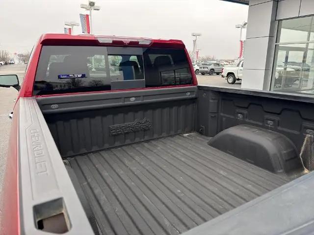 2023 Chevrolet Silverado 1500 4WD Crew Cab Short Bed High Country