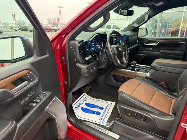 2023 Chevrolet Silverado 1500 4WD Crew Cab Short Bed High Country