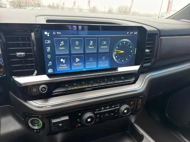 2023 Chevrolet Silverado 1500 4WD Crew Cab Short Bed High Country