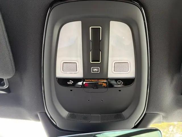 2026 Volvo XC90 Ultra, B6 AWD Gas (mild hybrid), Gasoline, Bright, 7 Seats