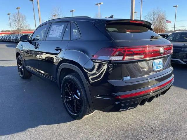 2026 Volkswagen Atlas Cross Sport SEL R-Line Black