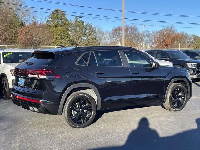 2026 Volkswagen Atlas Cross Sport SEL R-Line Black