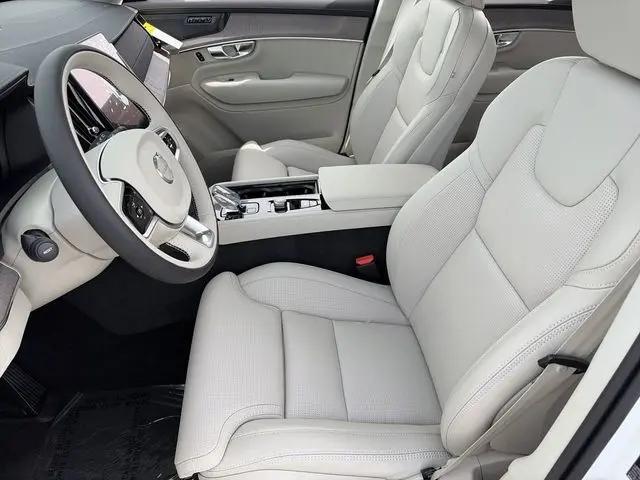 2026 Volvo XC90 Ultra, B6 AWD Gas (mild hybrid), Gasoline, Bright, 7 Seats