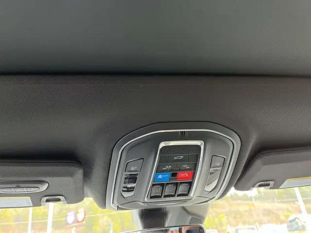 2025 Jeep Grand Cherokee L Limited 4x4