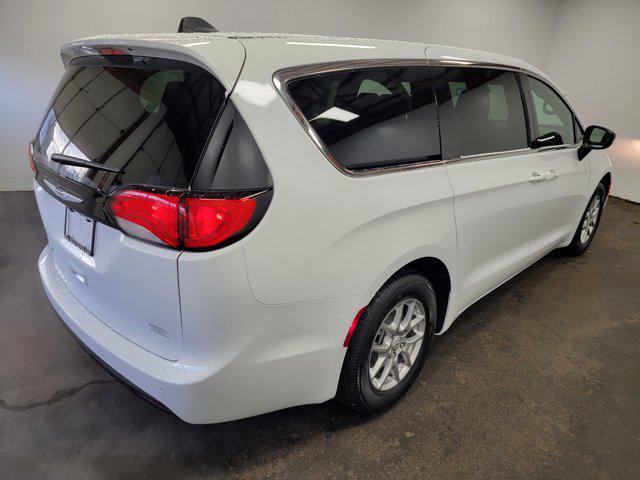 2026 Chrysler Voyager LX