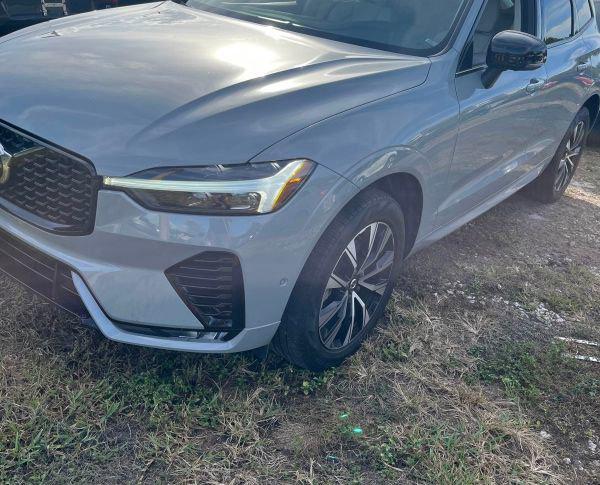 2024 Volvo XC60 B5 Plus Dark Theme 2024 Volvo XC60 B5 Plus Dark Theme