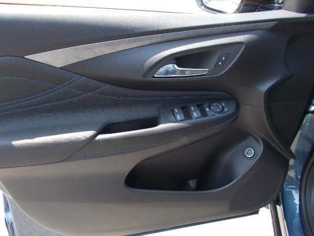 2026 Buick NV Sport Touring FWD
