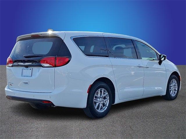 2026 Chrysler Voyager VOYAGER LX