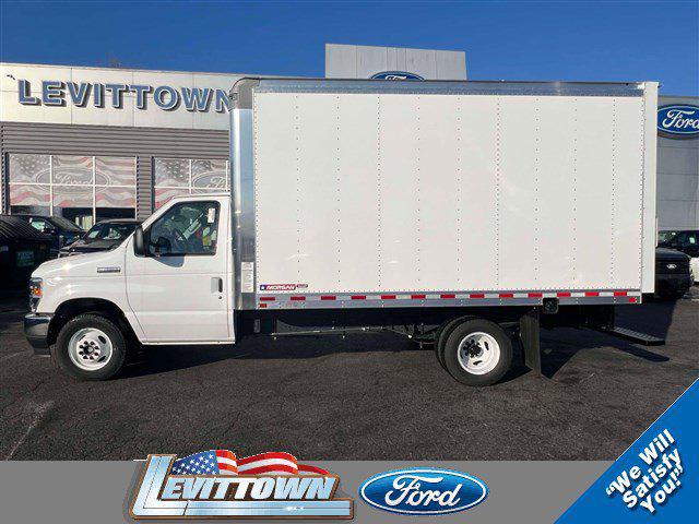 2026 Ford E-350 Cutaway E-350 DRW 158" WB