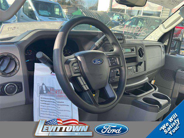 2026 Ford E-350 Cutaway E-350 DRW 158" WB