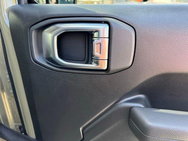 2026 Jeep Wrangler 4-Door Willys 4x4