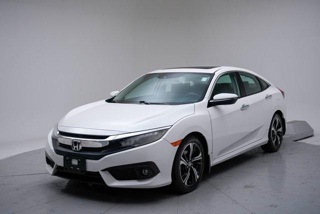 2017 Honda Civic Touring's photo