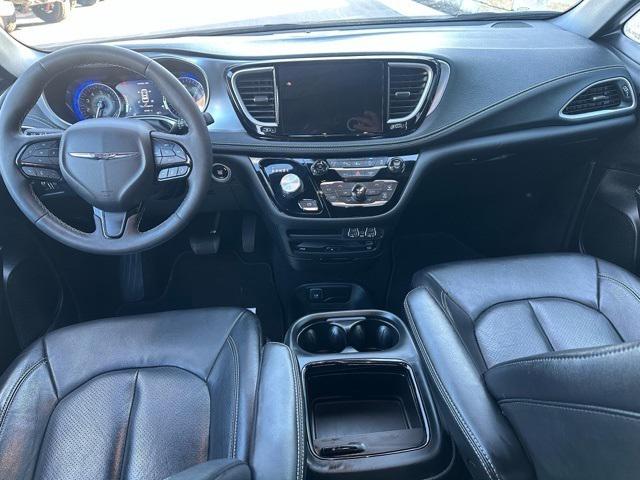 2022 Chrysler Pacifica Touring L AWD