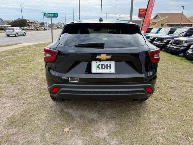 2024 Chevrolet Trax FWD SP