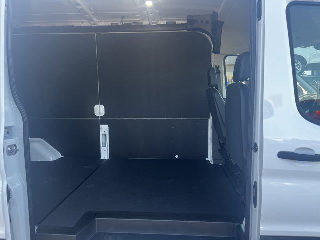 2026 Ford Transit Cargo Van T-250 148" Med Rf 9150 GVWR RWD