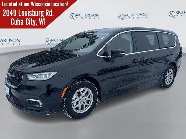 2024 Chrysler Pacifica Touring L for sale in Cuba City, WI