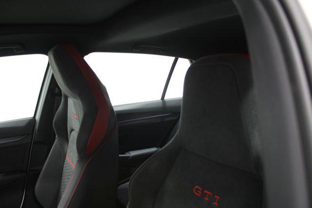 2026 Volkswagen Golf GTI SE