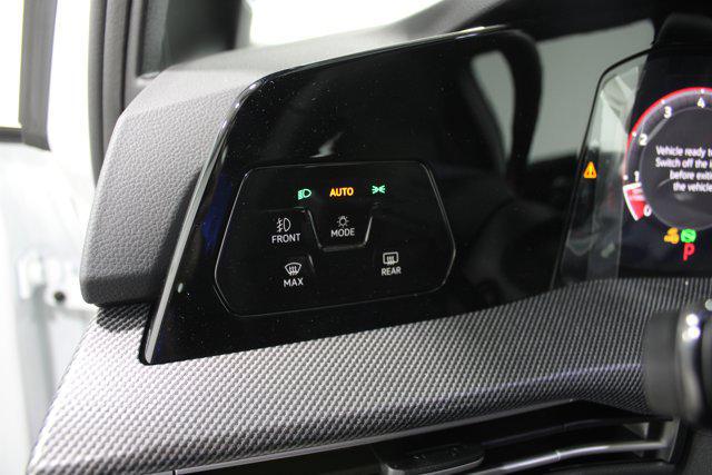 2026 Volkswagen Golf GTI SE