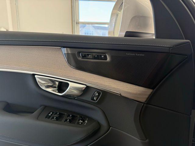 2026 Volvo XC90 B5 Plus 7-Seater
