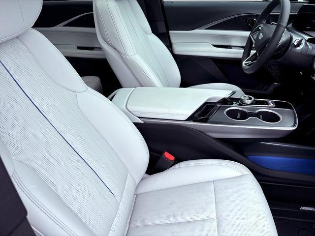 2025 Cadillac iQ Sport 1 RWD