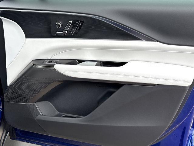 2025 Cadillac iQ Sport 1 RWD