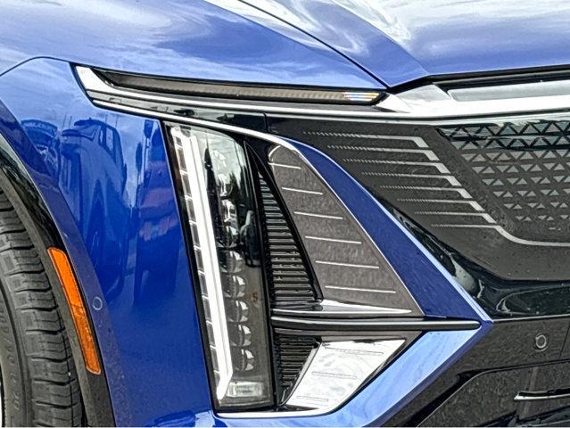 2025 Cadillac iQ Sport 1 RWD