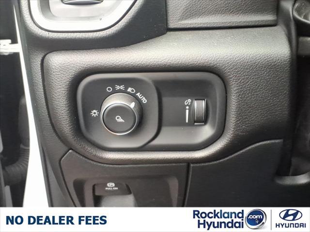 2024 Ram 1500 Tradesman Crew Cab 4x4 5'7" Box