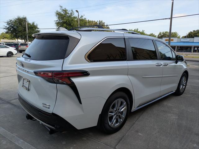 2022 Toyota Sienna Limited