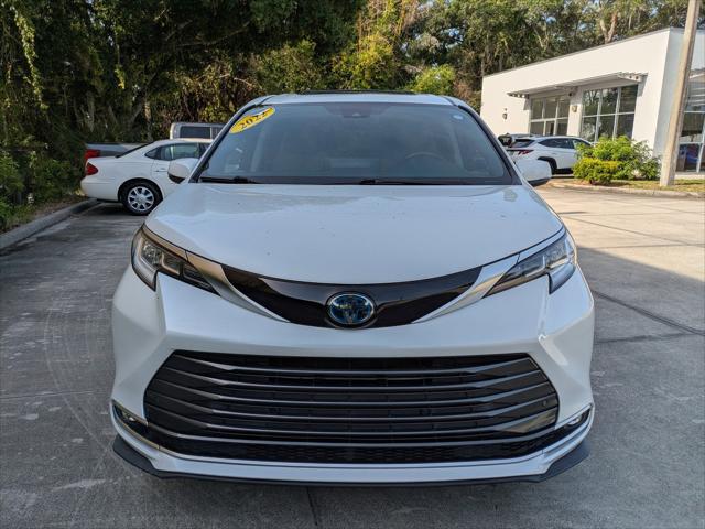 2022 Toyota Sienna Limited