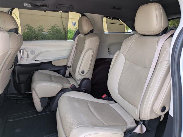 2022 Toyota Sienna Limited