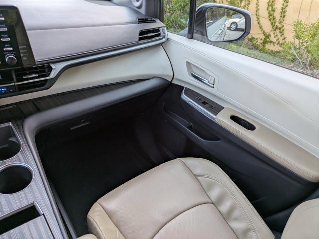 2022 Toyota Sienna Limited