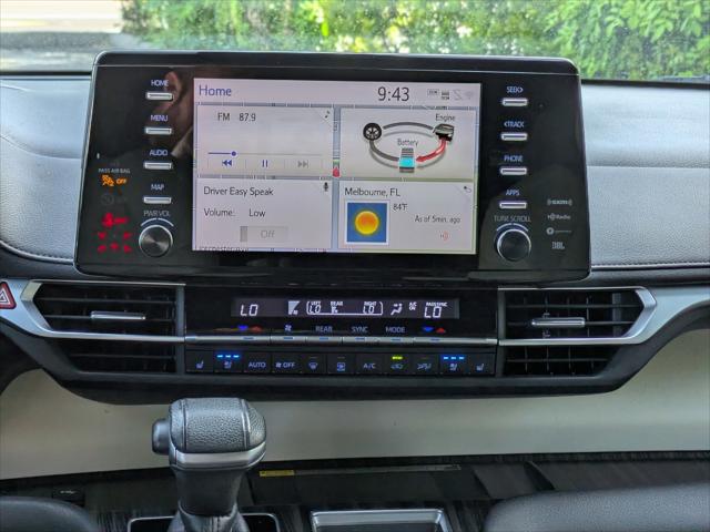 2022 Toyota Sienna Limited