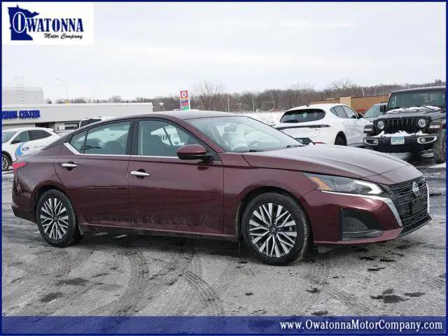 2024 Nissan Altima SV FWD for sale in Owatonna, MN