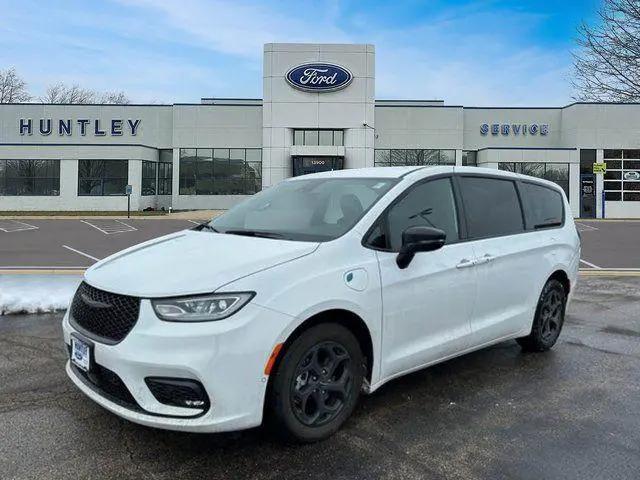 2024 Chrysler Pacifica Hybrid S Appearance Pkg for sale in Huntley, IL