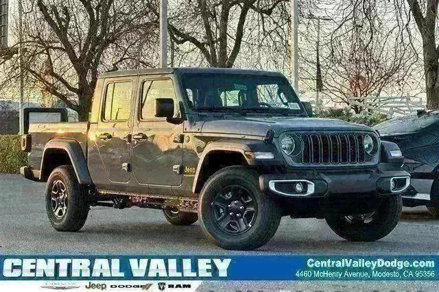 2026 Jeep Gladiator GLADIATOR SPORT 4X4 2026 Jeep Gladiator GLADIATOR SPORT 4X4