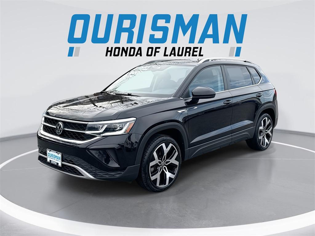 2022 Volkswagen Taos SEL's photo