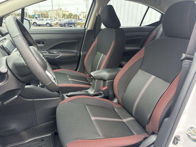 2025 Nissan Versa 1.6 SR