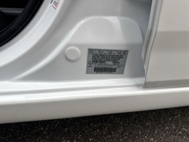 2025 Nissan Versa 1.6 SR