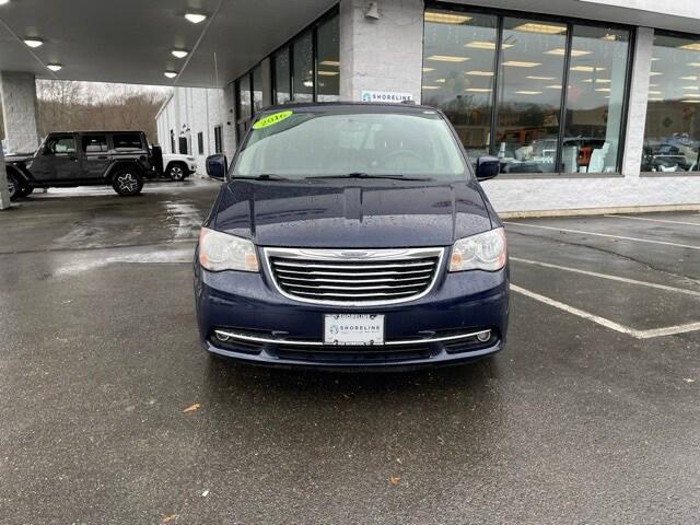 2016 Chrysler Town and Country Touring