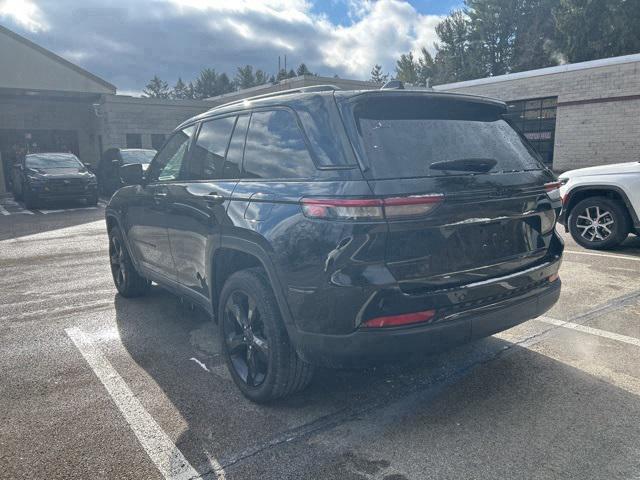 2023 Jeep Grand Cherokee Altitude 4x4 2023 Jeep Grand Cherokee Altitude 4x4