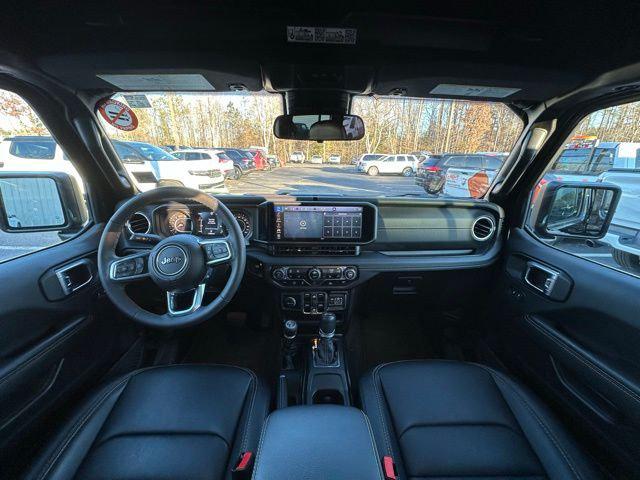 2024 Jeep Wrangler 4-Door Sahara 4x4