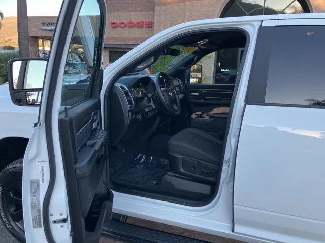 2024 RAM 2500 Big Horn Crew Cab 4x4 64 Box