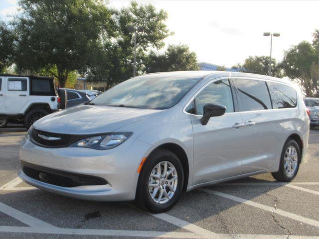2024 Chrysler Voyager LX